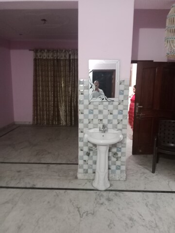 Bedroom in 2 BHK Builder Floor at Sector 25 – for Rent