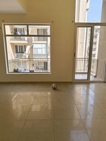 Room in 4 BHK Apartment at Sushma Crescent, Dhakoli Village – for Rent