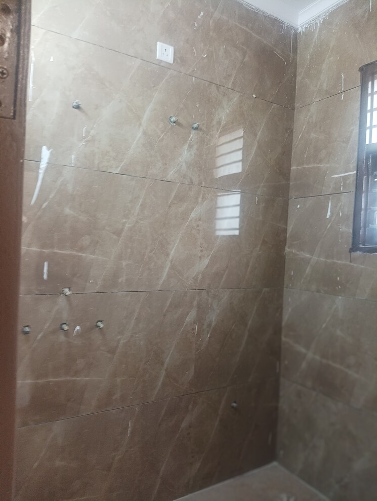Bathroom, dhakoli village 3 Bedroom 1350 Sq.Ft. Builder Floor In Dhakoli Village Zirakpur 8044075
