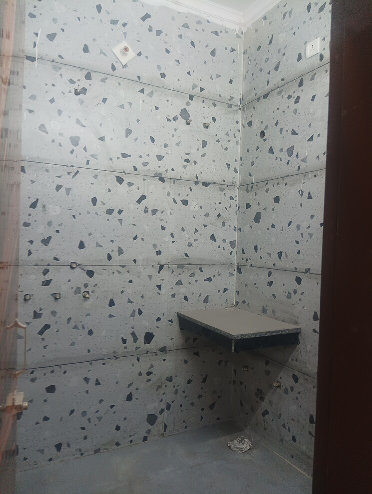 Bathroom, dhakoli village 3 Bedroom 1350 Sq.Ft. Builder Floor In Dhakoli Village Zirakpur 8044075
