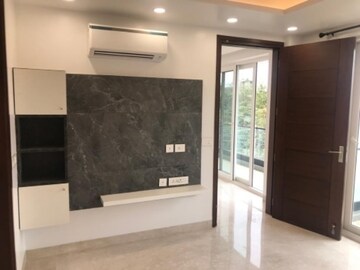 Room in 3 BHK Builder Floor at Sector 71 – for Sale