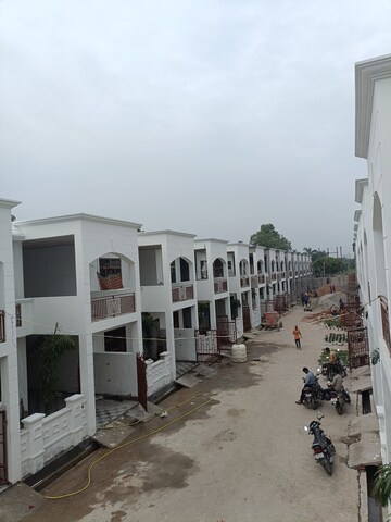 3 BHK Villa – Exterior View View at Sultanpur Road - for Sale