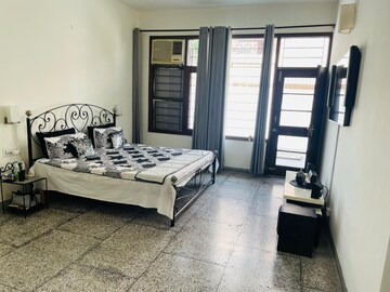 Living Room in 3 BHK Independent House at Sector 2 – for Rent