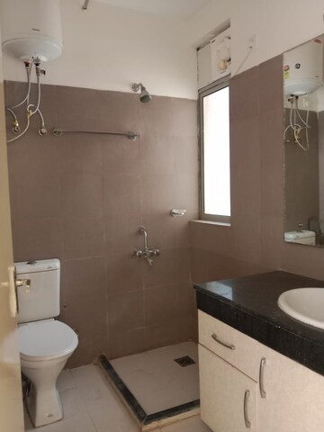 Bathroom in 3.5 BHK Apartment at Vipul Greens, Sector 48 – for Rent