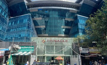  Office Space – Exterior View View at Pinnacle Business Park, Andheri East - for Rent