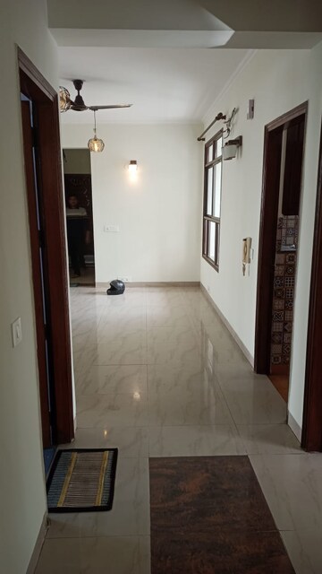 Master Bedroom in 3.5 BHK Apartment at Vipul Greens, Sector 48 – for Rent