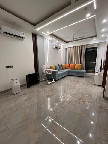 Master Bedroom in 3 BHK Apartment at Emaar Emerald Estate, Sector 65 – for Rent