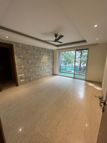 3 BHK Apartment For Rent in Emaar Emerald Estate, Sector 65