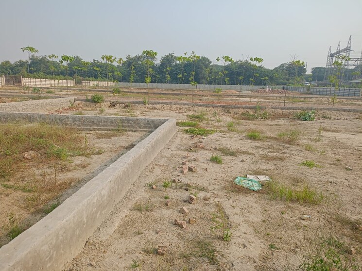undefined, upsidc site b  100 Sq.Yd. Plot In Upsidc Site B Greater Noida 8044238