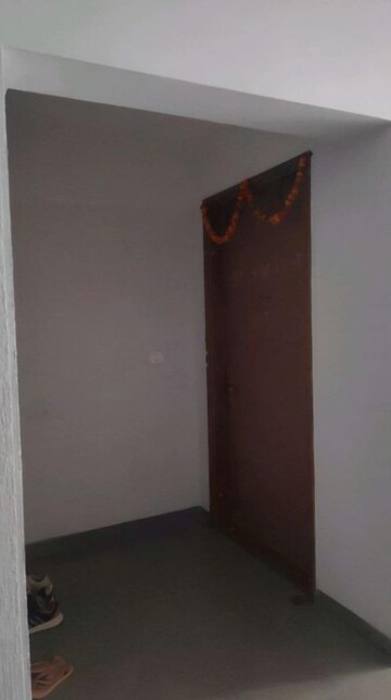 Room in 2 BHK Apartment at Trendsquare Ortus Apartment, Hebbal – for Rent