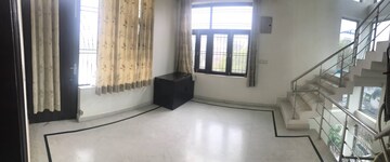 Room in 6 BHK Independent House at Palam Vihar Residents Association, Palam Vihar – for Sale