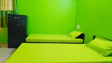 Room in  Pg at Akota – for Rent