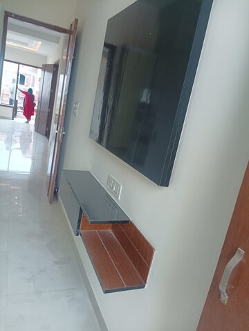 Master Bedroom in 2 BHK Builder Floor at Guru Nanak Enclave, Dhakoli Village – for Sale