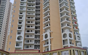 Shop For Sale in Kumar Imperial Greens, Sector 16 Greater Noida