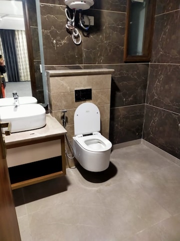 Bathroom in 4 BHK Builder Floor at Palam Vihar Residents Association, Palam Vihar – for Sale