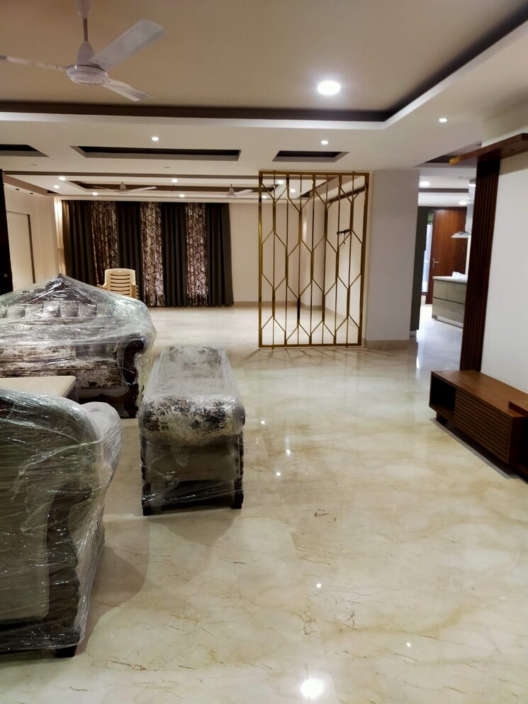 Living Room, palam-vihar-residents-association 4 Bedroom 520 Sq.Yd. Builder Floor In Palam Vihar Gurgaon 8044298