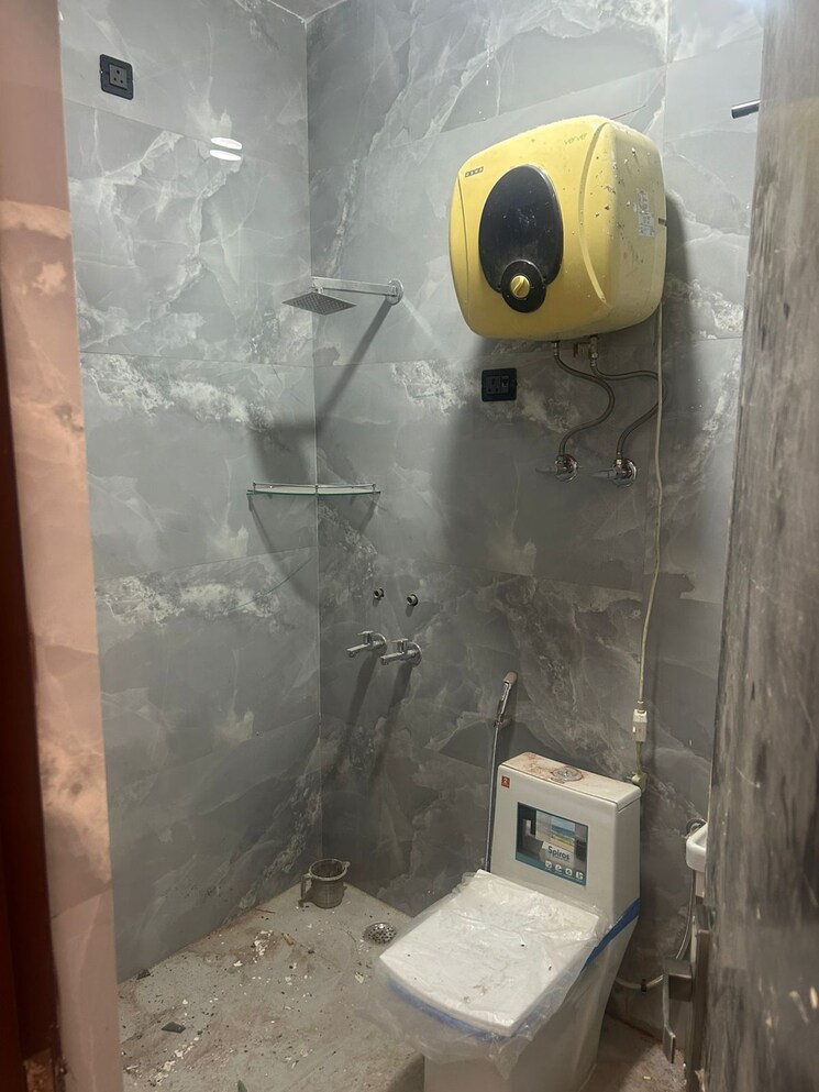 Master Bedroom, pioneer-park-phase-1 4 Bedroom 2690 Sq.Ft. Apartment In Sector 61 Gurgaon 8044329