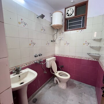 Bathroom in 2 BHK Builder Floor at Khirki Extension – for Rent