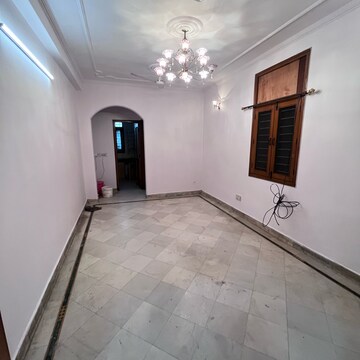 Room in 2 BHK Builder Floor at Khirki Extension – for Rent