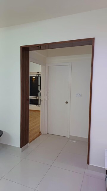 Room in 2 BHK Apartment at Prestige Song Of The South, Yelenahalli – for Rent