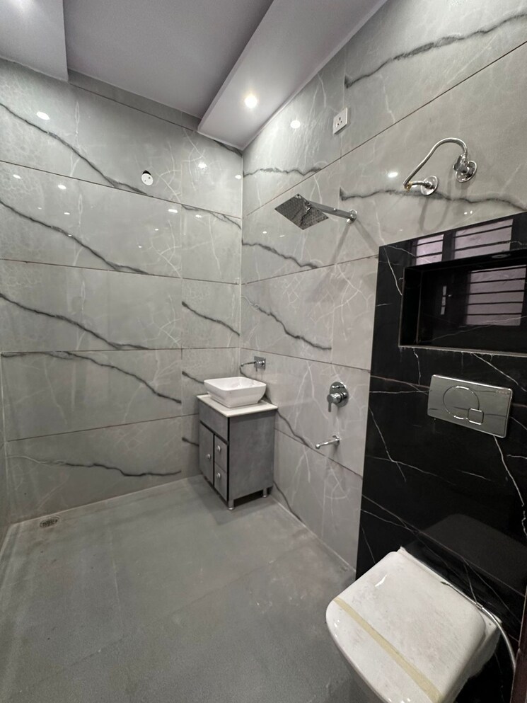 Bathroom, nk-savitry-enclave 4 Bedroom 130 Sq.Ft. Independent House In Vip Road Zirakpur 8044407