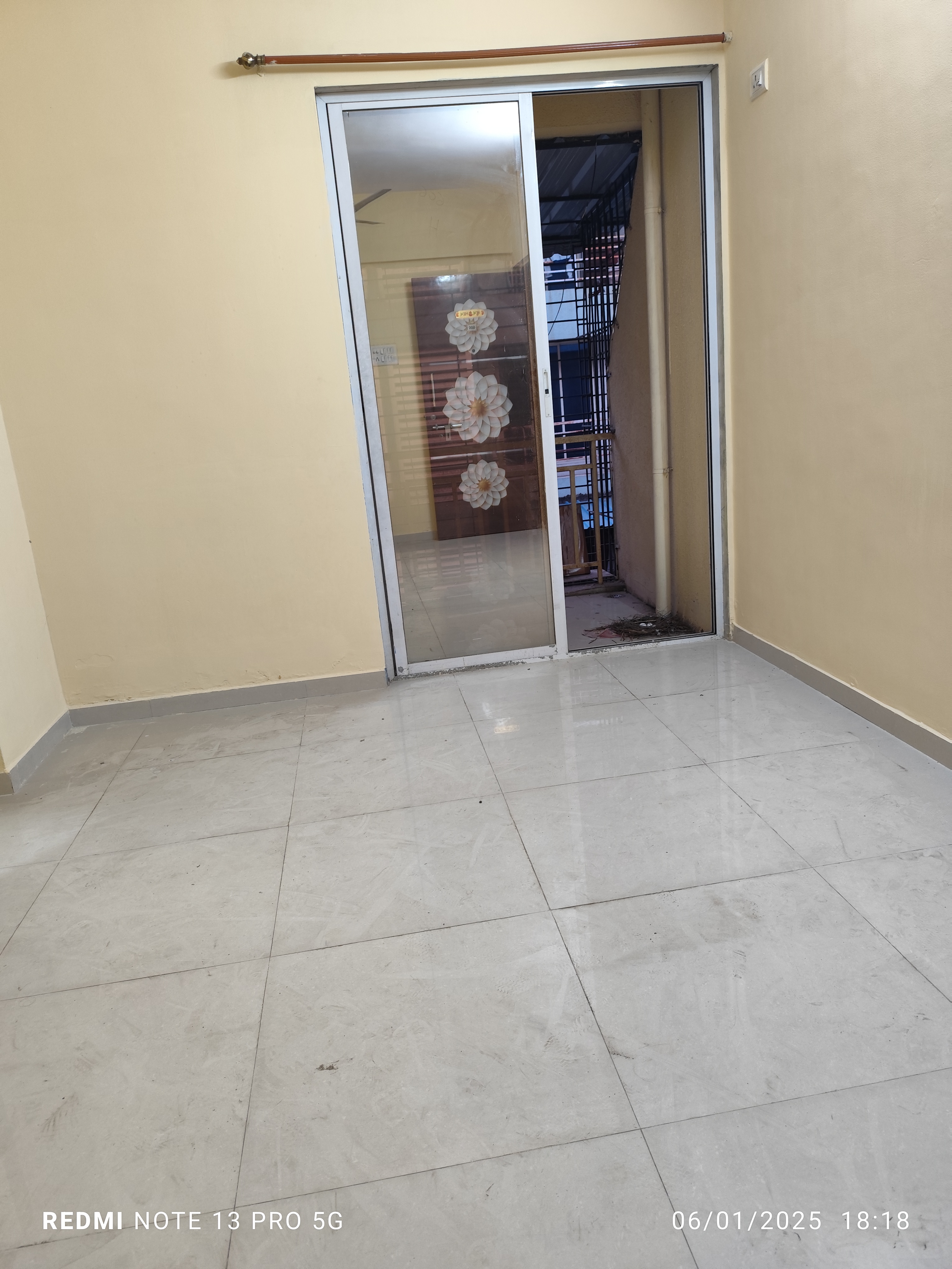 1 BHK + Servant Room Apartment For Sale in Sai Vihar CHS Karanjade