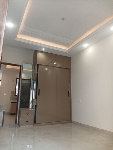 Room in 3 BHK Independent House at Sanauli – for Sale