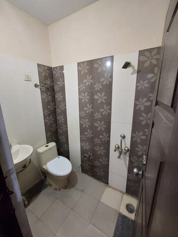 Bathroom in 1 BHK Builder Floor at Onyx Plaza, Vasundhara Sector 3 – for Sale