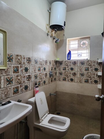 Master Bedroom in 2 BHK Builder Floor at Koramangala – for Rent
