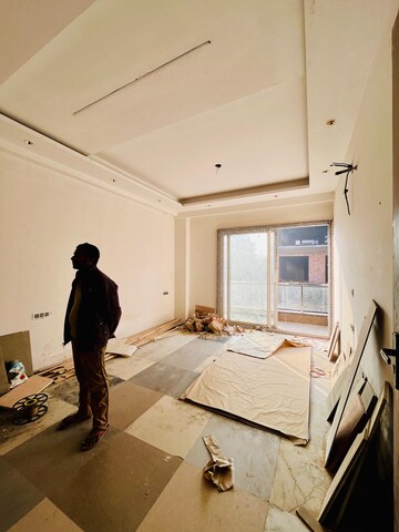 Bedroom in 3.5 BHK Builder Floor at Ansal API Esencia, Sector 67 – for Sale