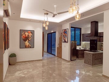 Room in 4 BHK Builder Floor at SS Mayfield Gardens, Sector 51 – for Sale
