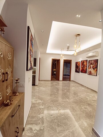 Room in 4 BHK Builder Floor at SS Mayfield Gardens, Sector 51 – for Sale