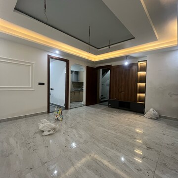 Room in 3 BHK Builder Floor at Chattarpur – for Sale
