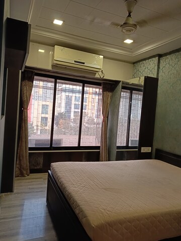 Bedroom in 2 BHK Apartment at Shree Mahavir Darshan, Lower Parel – for Rent