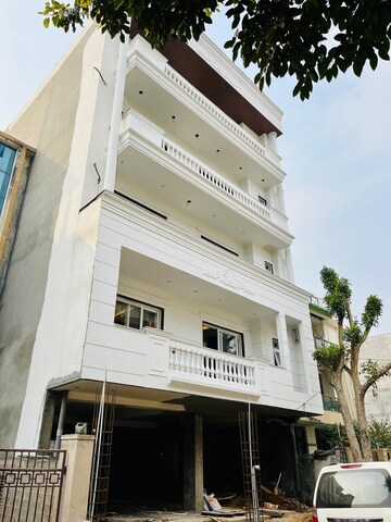 3 BHK Builder Floor – Exterior View View at Sushant Lok 3, Sector 57 - for Sale