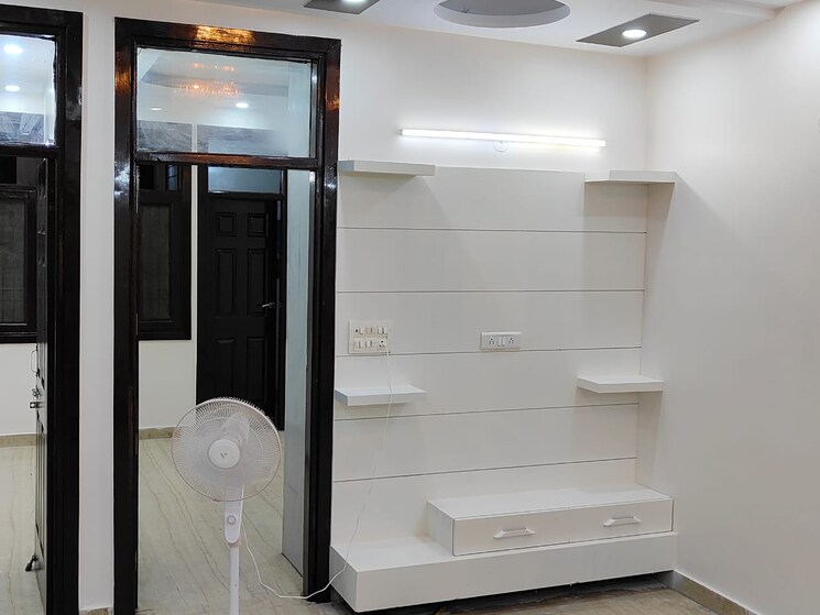 undefined, rohini sector 24 3 Bedroom 90 Sq.Mt. Builder Floor In Rohini Sector 24 Delhi 8044786