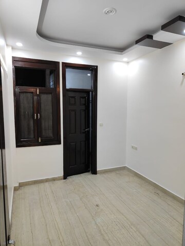 Room in 3 BHK Builder Floor at Rohini Sector 24 – for Sale