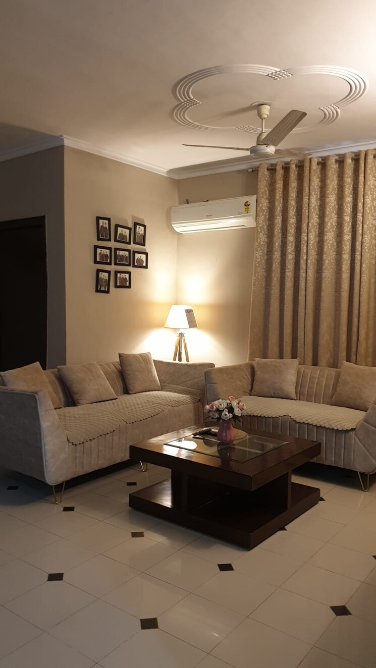 Living Room, sector 57 3 Bedroom 1350 Sq.Ft. Builder Floor In Sector 57 Gurgaon 8044806