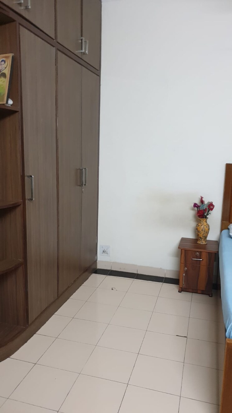 Room, sector 57 3 Bedroom 1350 Sq.Ft. Builder Floor In Sector 57 Gurgaon 8044806