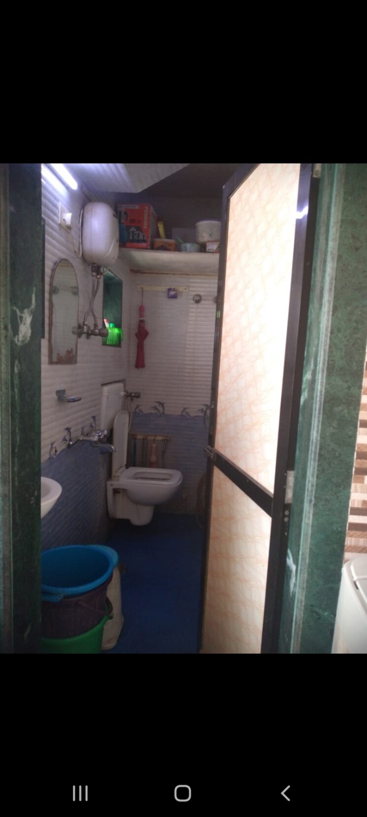 Bathroom, matunga west 1 RK 225 Sq.Ft. Apartment In Matunga West Mumbai 8044858
