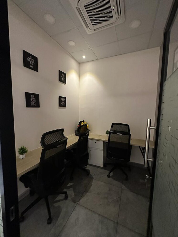 Team Area, mani-casadona Commercial Office Space 1600 Sq.Ft. In New Town Kolkata 8044851