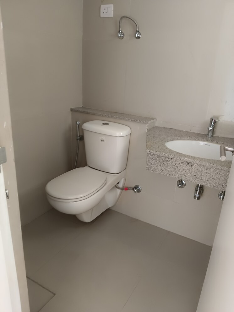 Bathroom, emaar-gurgaon-greens 3 Bedroom 1650 Sq.Ft. Apartment In Sector 102 Gurgaon 8044950