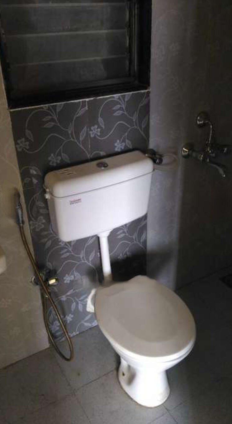 Bathroom, hubtown-greenwoods 2 Bedroom 800 Sq.Ft. Apartment In Vartak Nagar Thane 8044953