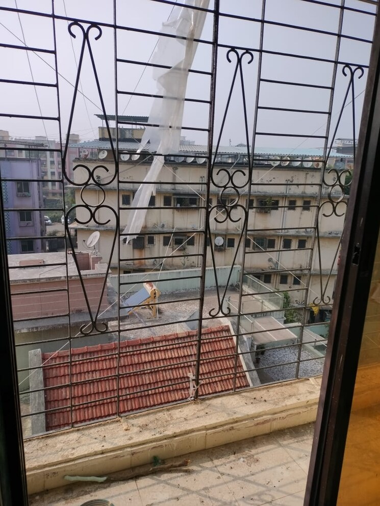 Balcony, niraj-apartments-virar 1 RK 280 Sq.Ft. Apartment In Virar East Palghar 8045042