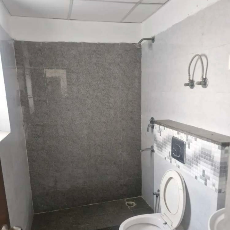 Bathroom, nk-sharma-savitry-greens 4 Bedroom 2465 Sq.Ft. Apartment In Vip Road Zirakpur 8045095