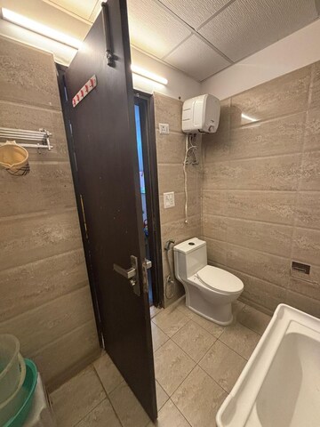 Furnished Amenities in 2 BHK Apartment at Elite Golf Green, Sector 79 – for Rent