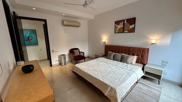 Bedroom in 3.5 BHK Apartment at Defence Colony – for Rent