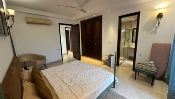 Bedroom in 3.5 BHK Apartment at Defence Colony – for Rent