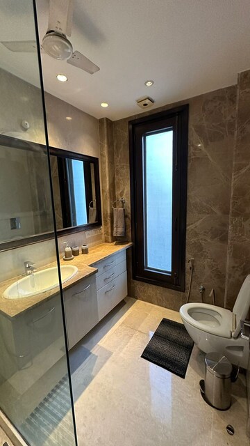 Attached Bathroom in 3.5 BHK Apartment at Defence Colony – for Rent
