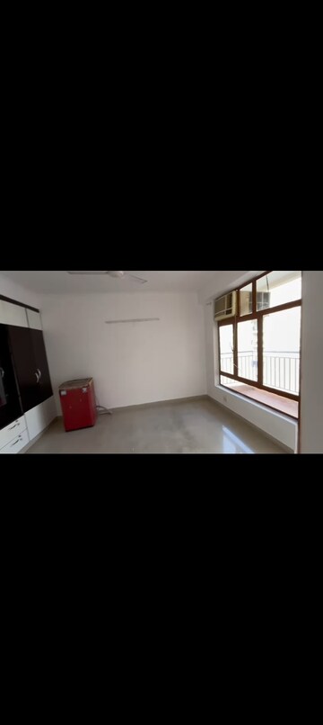Room in 2 BHK Apartment at Ascent Savy Ville De, Raj Nagar Extension – for Sale